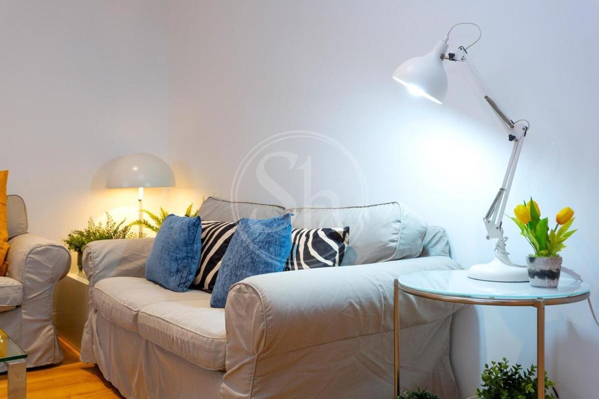 Bonito Apartamento Cerca De La Sagrada Familia Barcelona Kültér fotó
